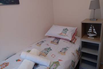 Bungalow for 6 People in Waveney District, Suffolk, Photo 3