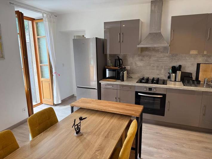 Gîte pour 7 personnes, avec balcon et vue à Tende - 3