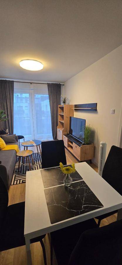 Cały apartament, Apartament Grey 2 pokojowy z balkonem w Warszawie in Białołęka, Warszawa