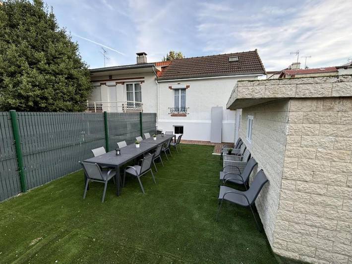 Villa pour 50 personnes, avec jardin