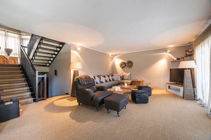 Ferienhaus für 8 Personen, mit Balkon und Garten