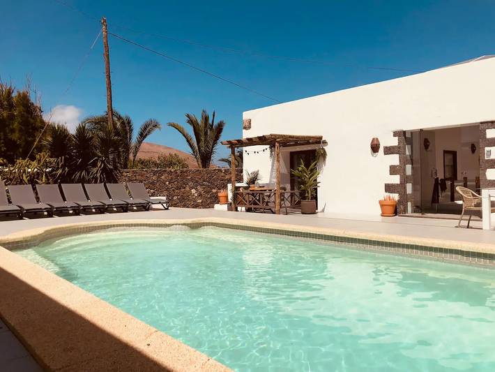 Ferienhaus "Bodega Botánica" mit Blick auf die Berge in Tiagua, Teguise