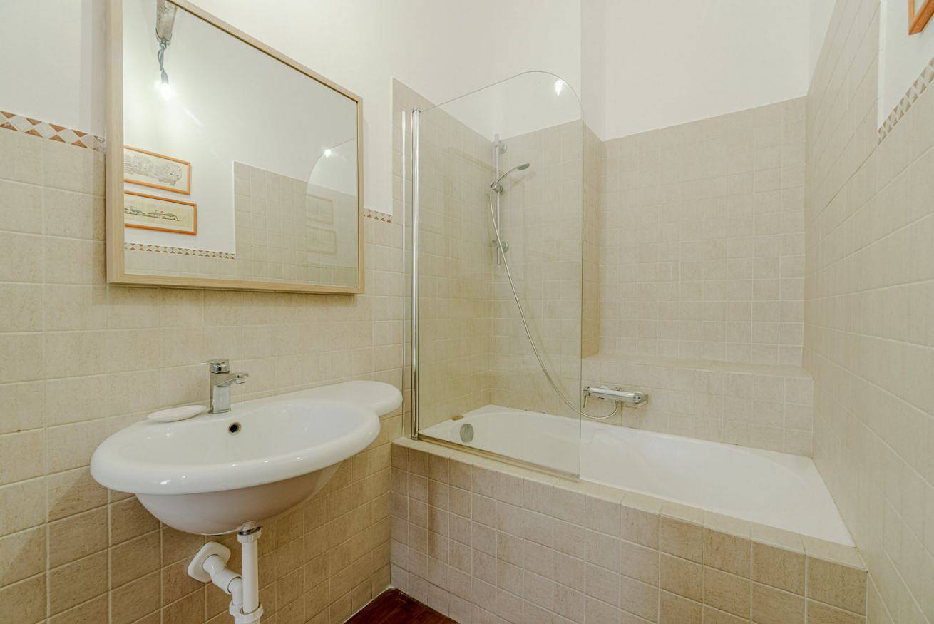 Appartement entier, Appartement de vacances pour 4 personnes avec jardin in Turin, Province de Turin