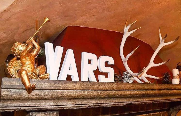 Hôtel pour 3 personnes, avec terrasse dans Office De Tourisme De Vars - 3