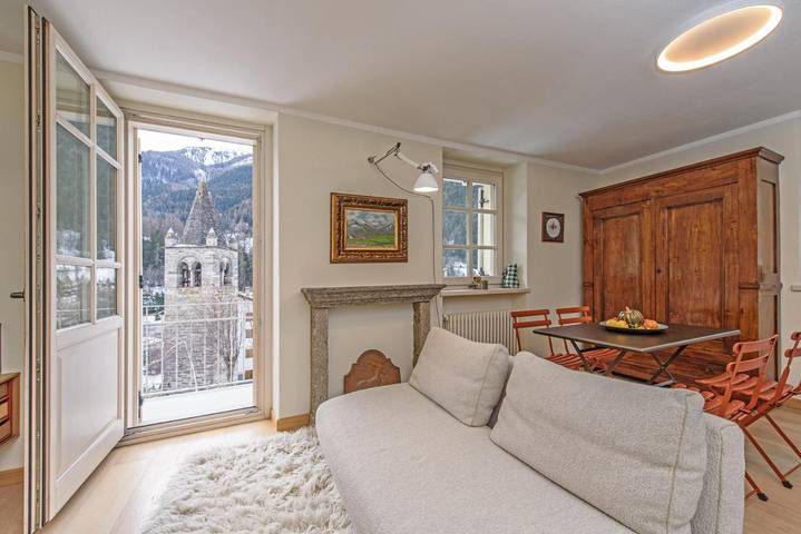 Gîte pour 4 personnes, avec Balcon ainsi que Terrasse et Vue dans Etroubles