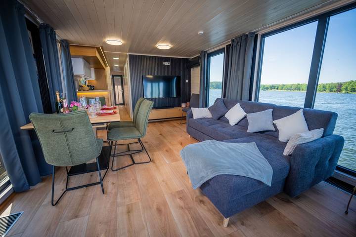 Hausboot für 7 Personen, mit Seeblick