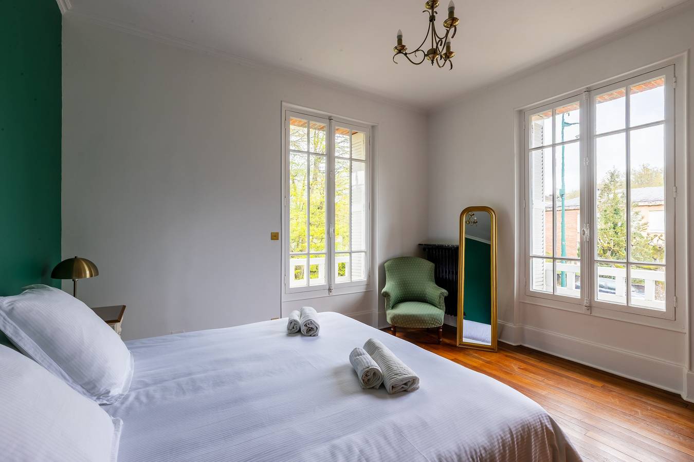 La Maison des 2 Rives - Avec jacuzzi & beau jardin in Château-Renard, Région de Montargis