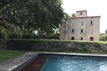 Château pour 25 personnes, avec jardin dans les Pyrénées-Orientales
