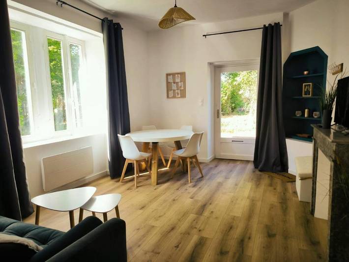 Gîte pour 5 personnes, avec Terrasse à La Guiche - 2