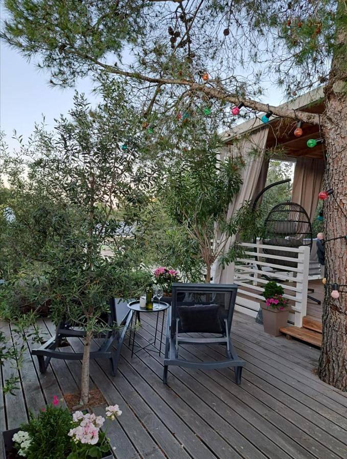 Camping pour 6 personnes, avec jardin à Tisno - 4