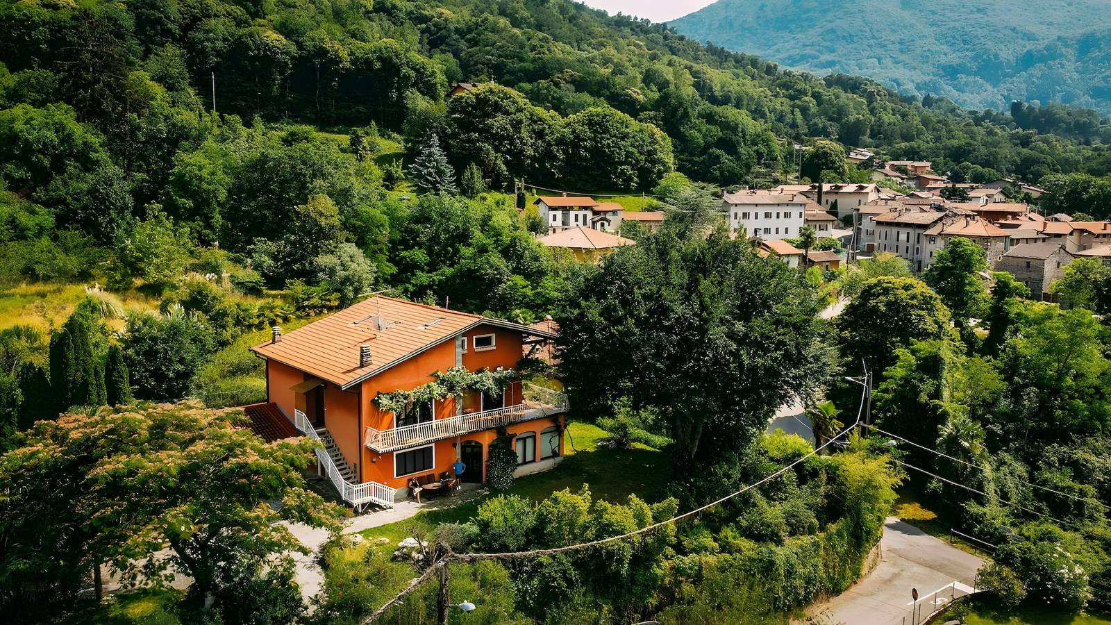 Ganze Wohnung, Casa Paradiso in Porto Valtravaglia – Komfortable Ferienwohnung in Villa in Porto Valtravaglia, Lago Maggiore (Lombardei)