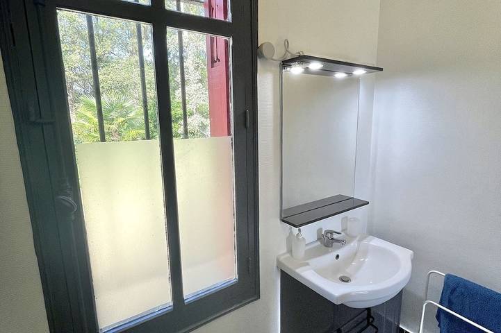 Location de vacances pour 15 personnes, avec jacuzzi et jardin à Vallières-les-Grandes - 3