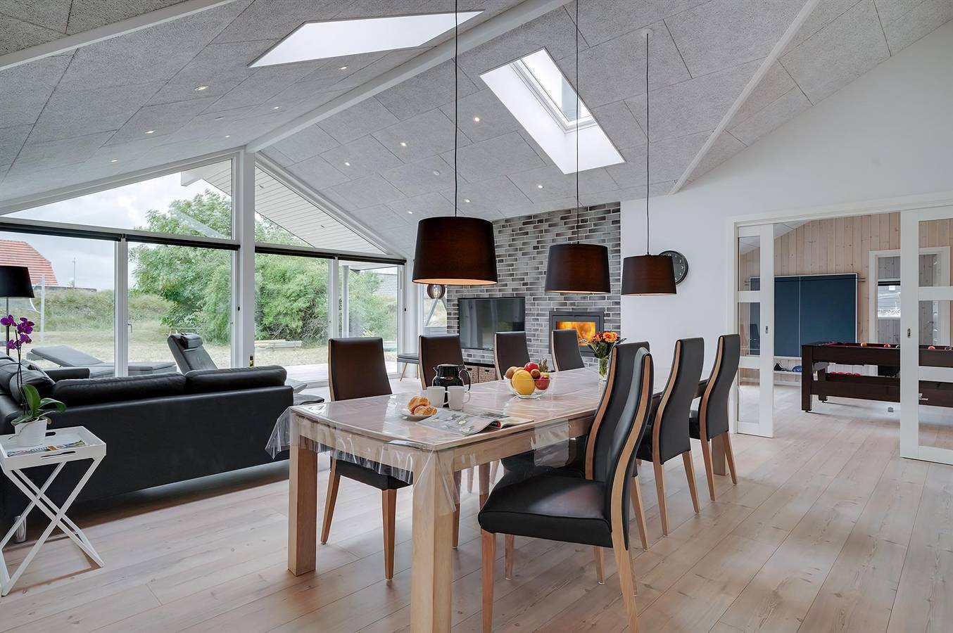 Stunning home in Blåvand w/ Sauna, Wifi and 4 Bedrooms in Blavand, Varde