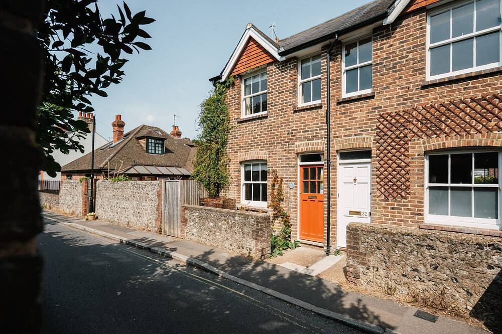 Cleve Cottage by inspirestays.com - a cottage that sleeps 4 guests in 2 bedrooms in Lewes (UK), Sussex Oriental