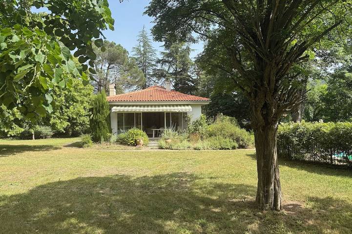 Location de vacances pour 10 personnes, avec jardin à Fuilla