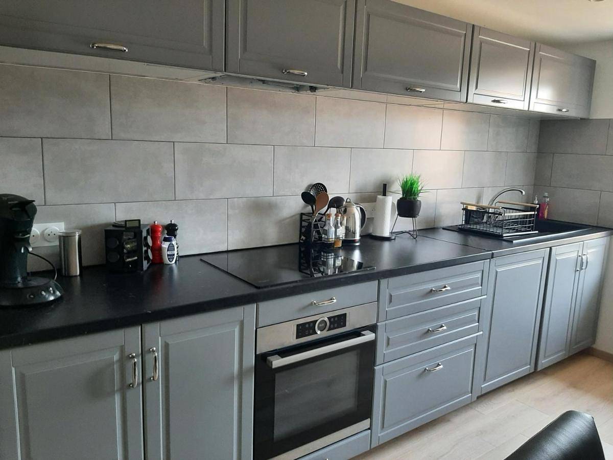 Appartement entier, Logement Confortable dans résidence privée à Amplepuis in Amplepuis, Région de Villefranche-sur-Saône