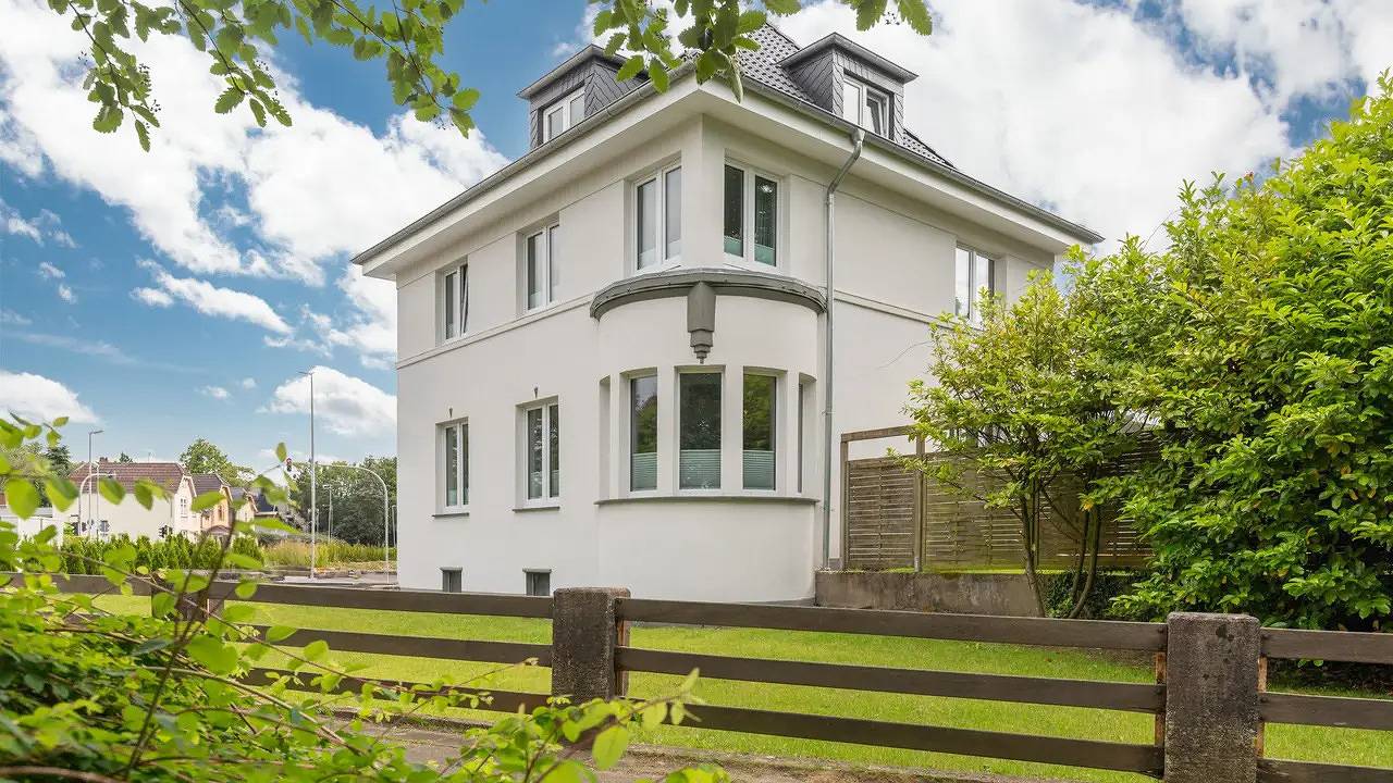 Holiday home for 12 people with garden in Husum, North Friesland