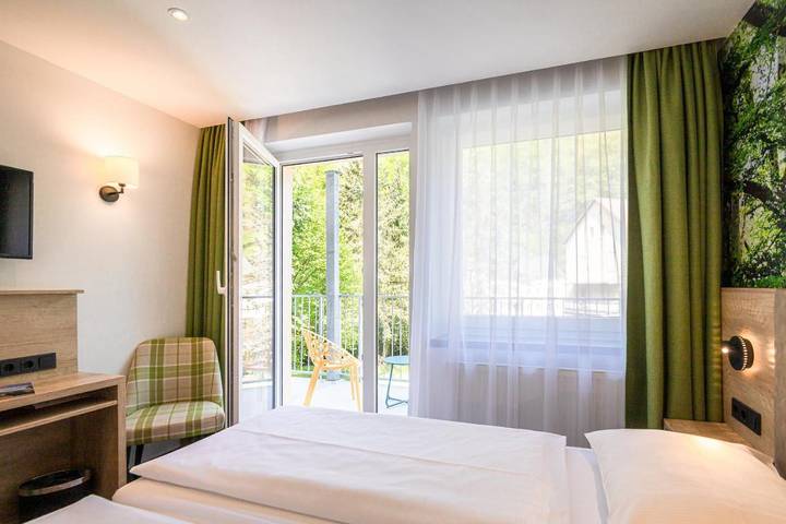 Hotel für 2 Personen, mit Terrasse und Garten sowie Sauna in Krippen