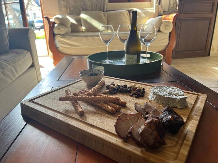 Gîte pour 13 personnes, avec jardin à Thésée - 4