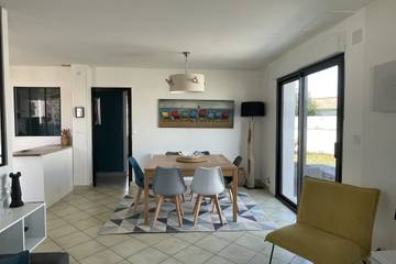 Maison De Vacances pour 6 Personnes dans Sainte-Marie-de-Ré, Côte des Fleurs, Photo 3