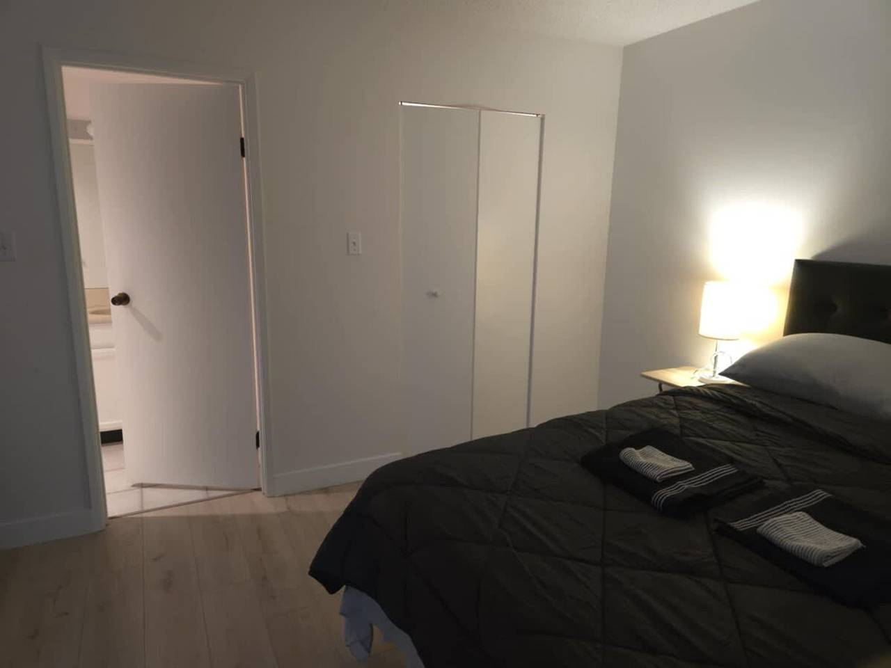 Ganze Wohnung, Discover Tranquility- 2bed 2bath in Vancouver, British-Columbia