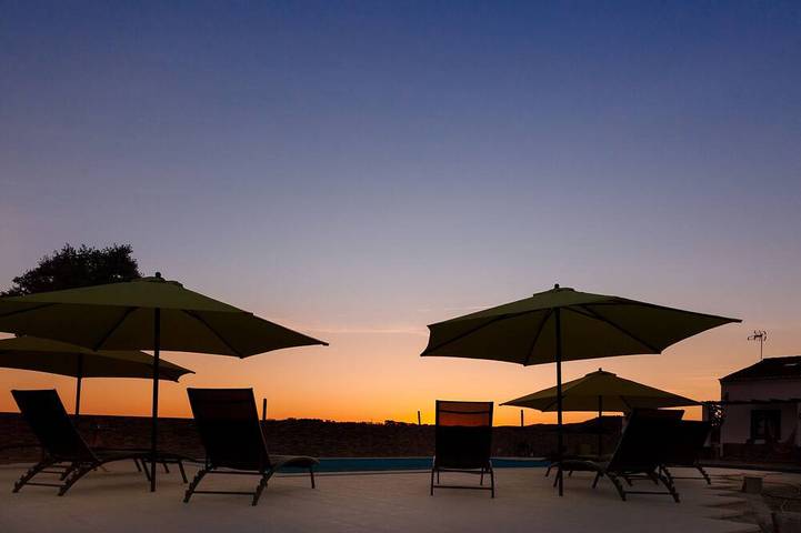 Gîte pour 12 personnes, avec terrasse et jardin à Reguengos de Monsaraz