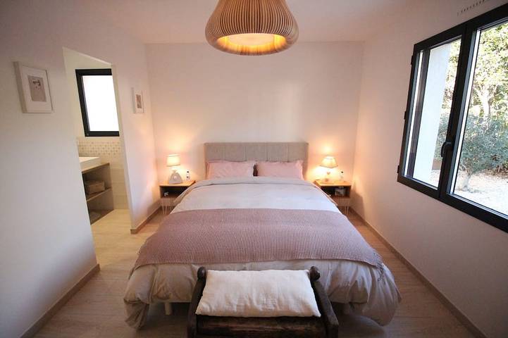 Villa pour 6 personnes, avec terrasse et jardin à Le Castellet - 2