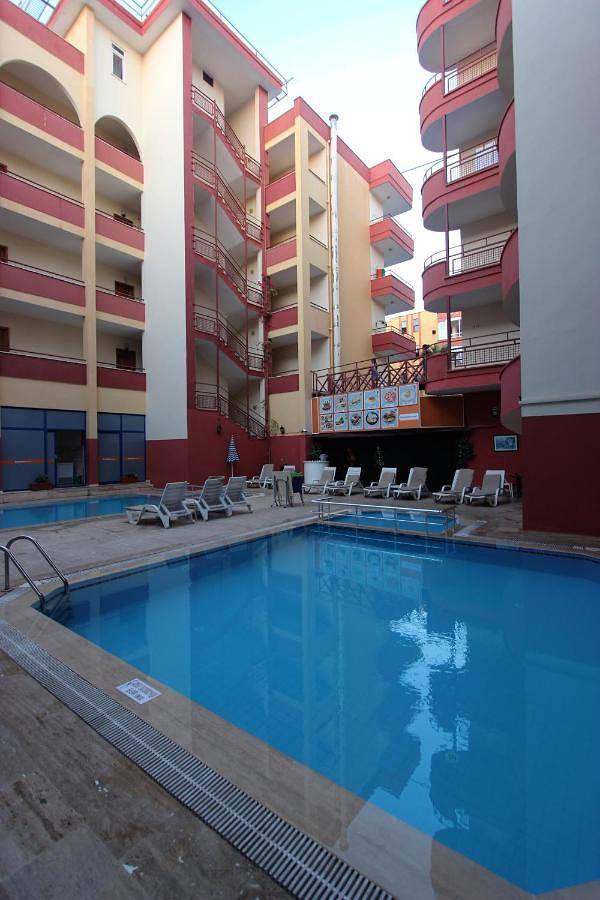 Ferienhaus für 5 Personen, mit Balkon und Ausblick sowie Pool und Kinderpool in Alanya