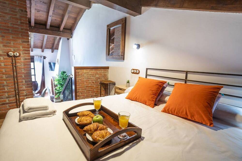Perfect getaway on the coast with your couple in Aller, Cordillera Cantábrica