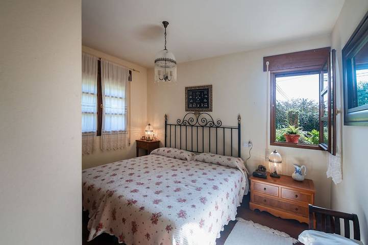 Llanes Villa with Garden near Beach - Reborín in Villahormes, Llanes