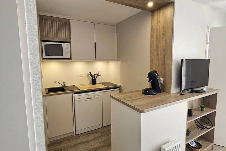 Appartement de vacances pour 5 personnes, avec piscine ainsi que balcon et jacuzzi