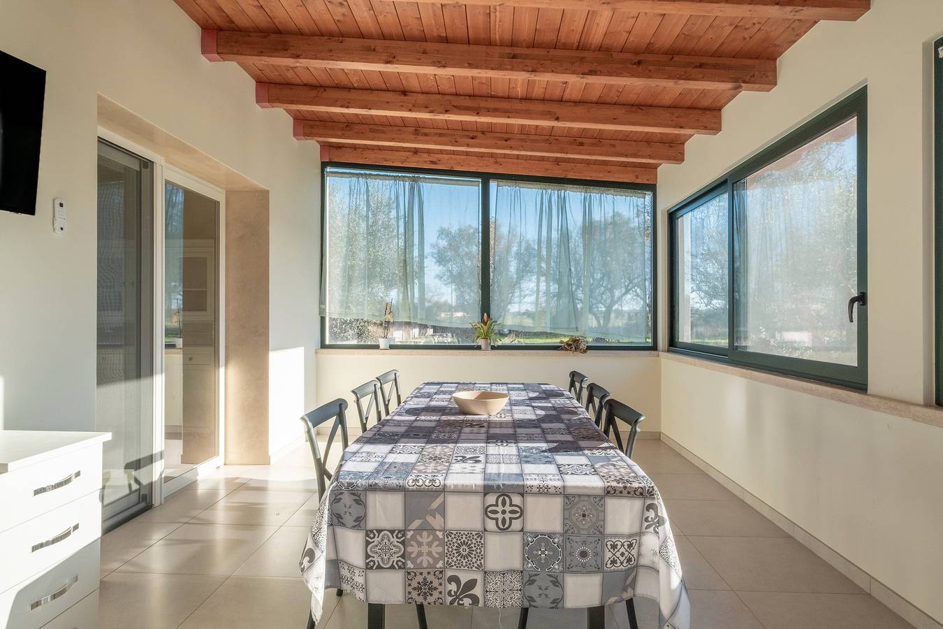 Villa 'Corbezzolo' with Shared Pool, Wi-Fi and Air Conditioning in Galatone, Gulf of Taranto