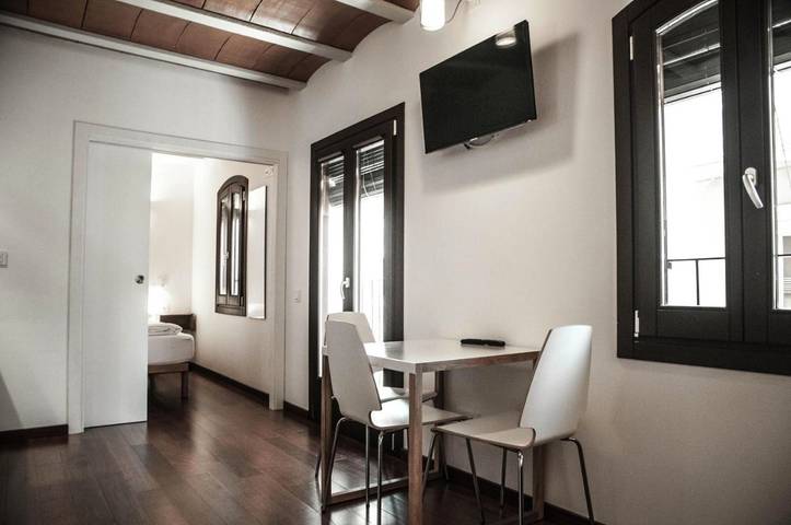 Ferienwohnung für 4 Personen, mit Balkon und Terrasse sowie Ausblick in Barcelona - 4
