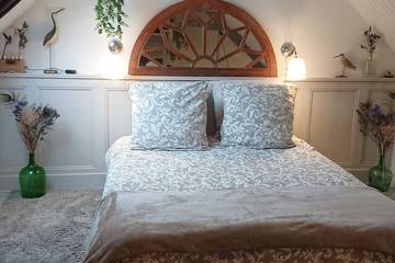 Gîte pour 3 personnes, avec jardin à Évran