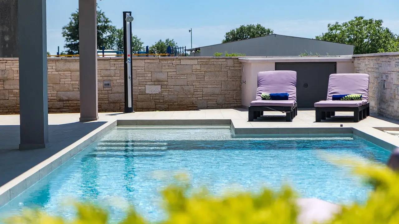 Ferienhaus für 6 Personen mit Pool in Sisan, Südküste Istrien