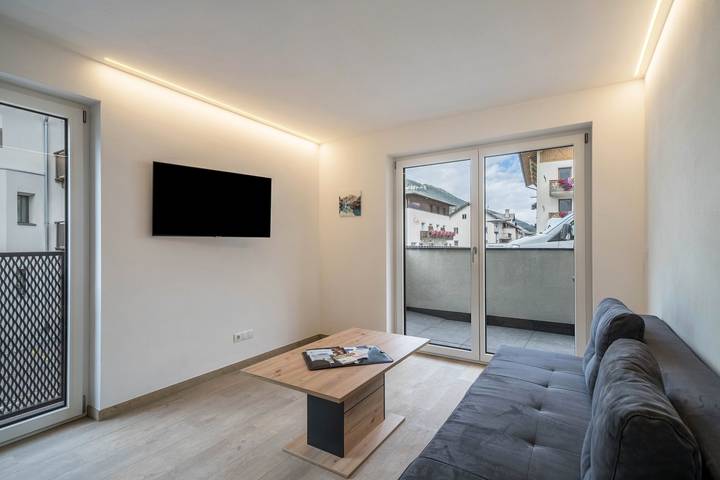 Appartement entier, Appartement "Lamm 4" avec vue sur les montagnes, balcon et Wi-Fi in San Valentino alla Muta, Graun