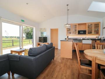 Cottage for 4 People in North Somerset, South West England, Photo 2