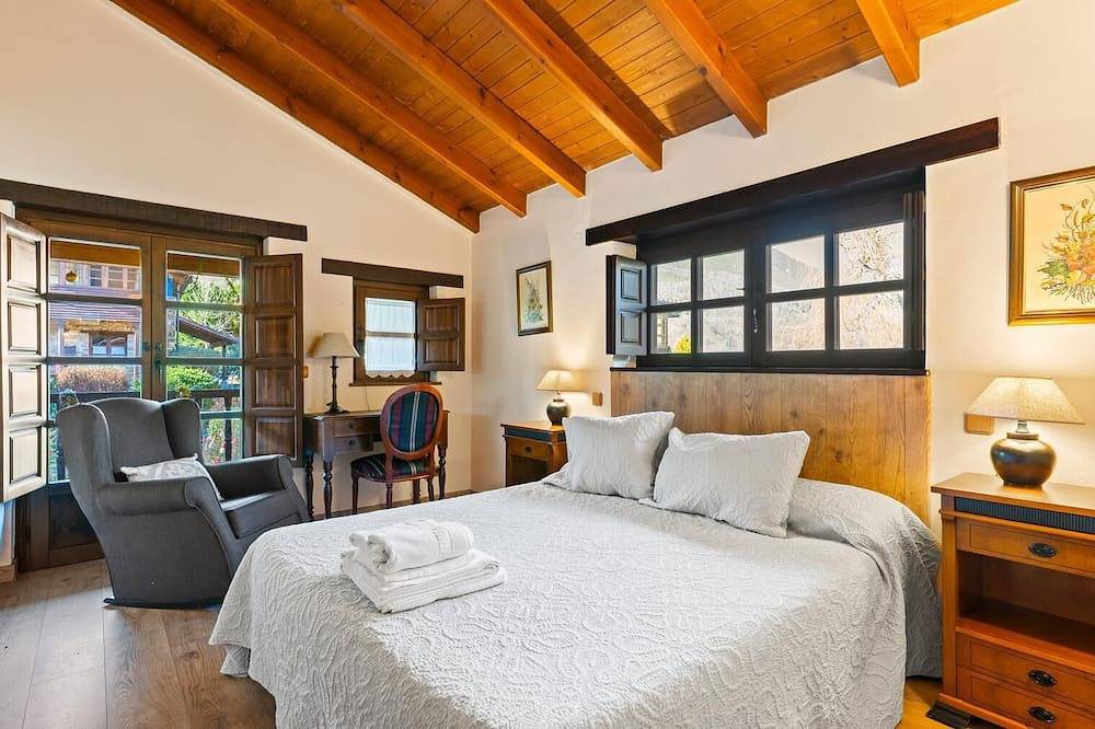 Casa rural con dos dormitorios  para 2  a 6 personas in Quirós, Cordillera Cantábrica