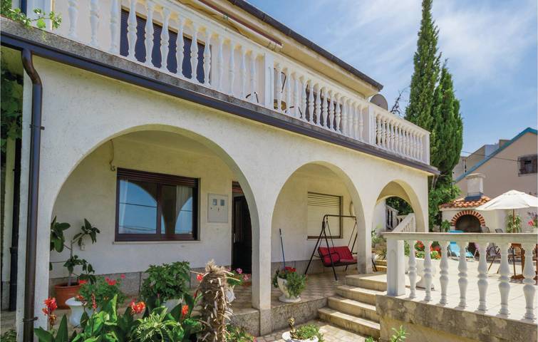 Ferienhaus für 6 Personen, mit Terrasse in Senj - 2