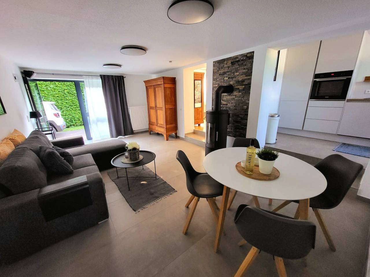 Ganze Wohnung, Apartment 'B74 – Der perfekte Urlaubsort' mit privater Terrasse und Wlan in Simmerath, Rureifel (Nordrhein-westfalen)