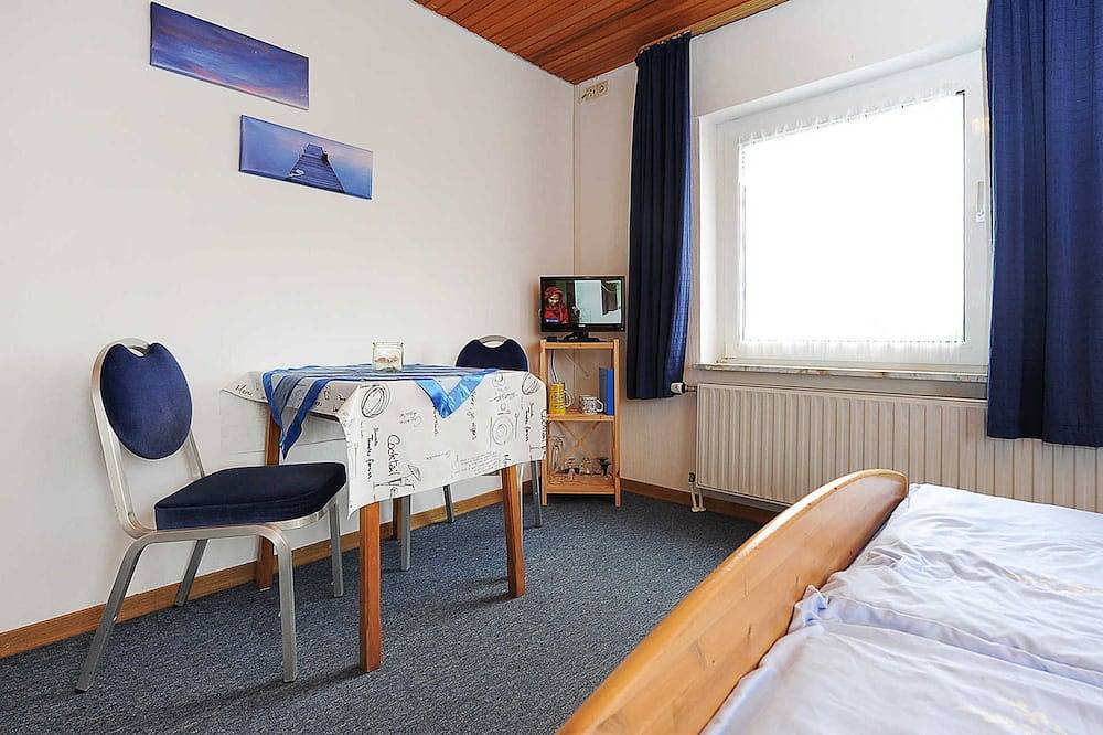 Ganze Wohnung, Apartment im Obergeschoss - Haus Sonnenperle in Utarp in Utarp, Nordseeküste