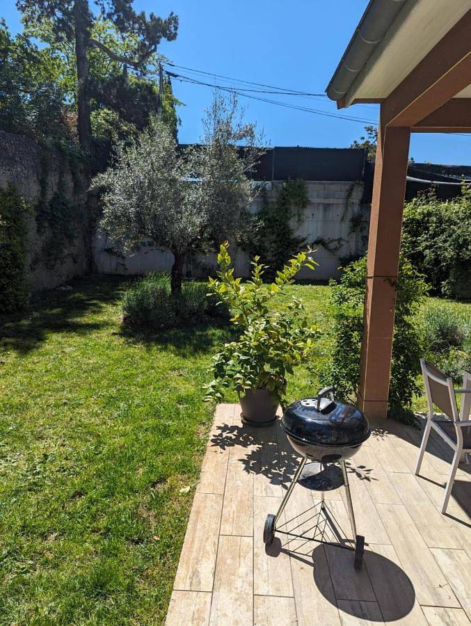 Location de vacances pour 6 personnes, avec terrasse à Bourg-de-Péage - 3
