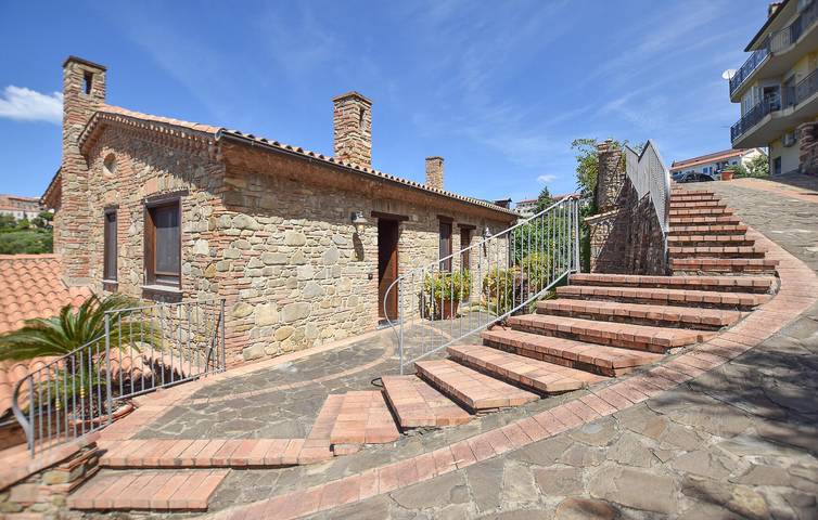 Holiday apartment for 4 people, with pool - 1