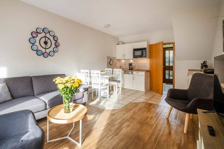 Ferienwohnung für 4 Personen, mit Terrasse am Hafen Büsum - 2