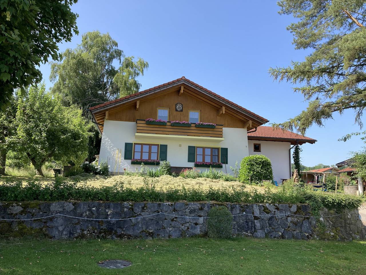 Ganze Ferienwohnung, Ferienwohnung Goas-Alm - Fewo Goas-Alm, bis 4 Pers., Terrasse & Garten, 103qm in Waging am See, Rupertiwinkel