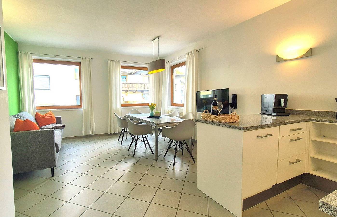 Ganze Ferienwohnung, * 3-Raum-Ferienwohnung für 4 bis 6 Personen, Nr. 1 in Zell am See (Stadt), Zell am See