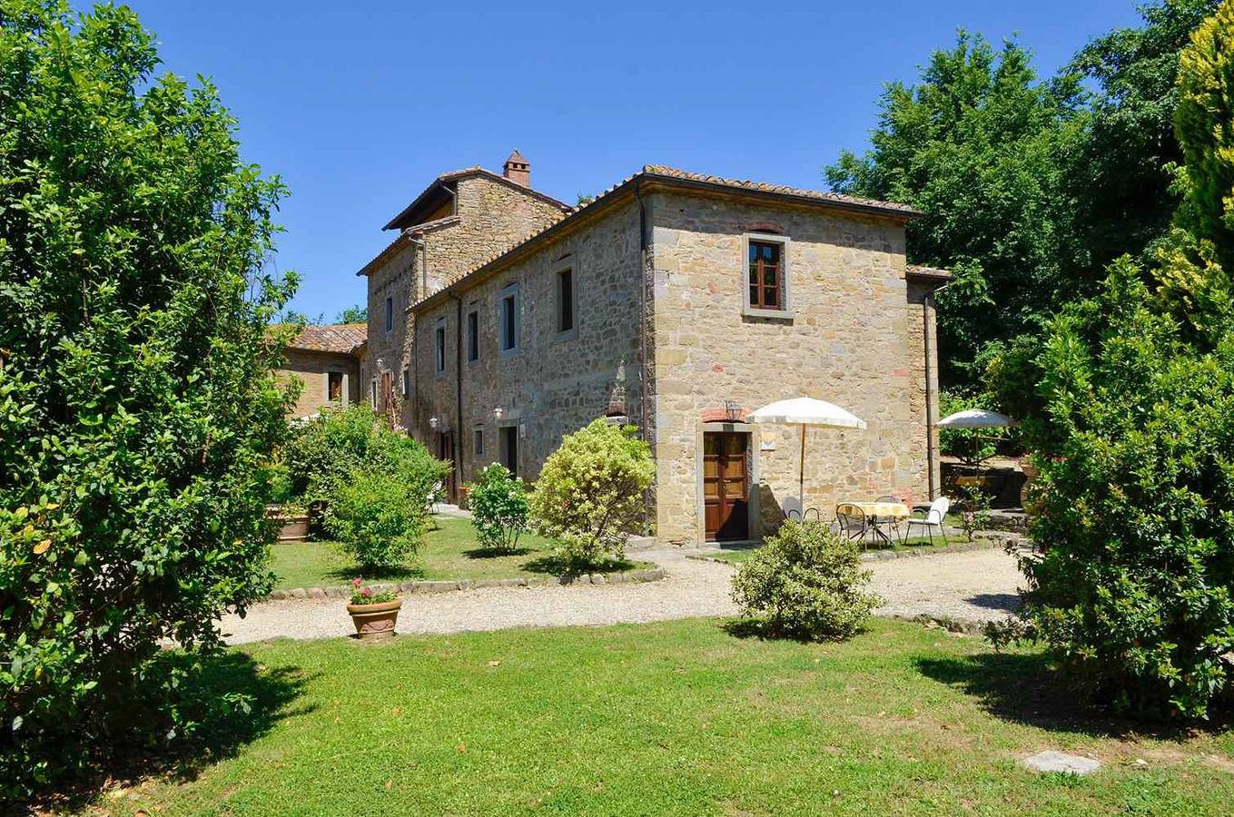 Villa met buitenzwembad en Wifi  in Cegliolo, Provincie Arezzo