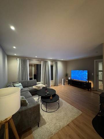 Ferienwohnung für 3 Personen, mit Terrasse und Garten in Leknes