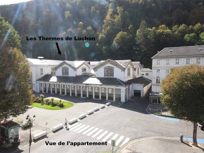 Appartement entier, Grand T2 Ensoleillé à Luchon, Face aux Thermes, pour 4 Pers., Proche Télécabine in Luchon-Superbagnères, Bagnères-de-Luchon