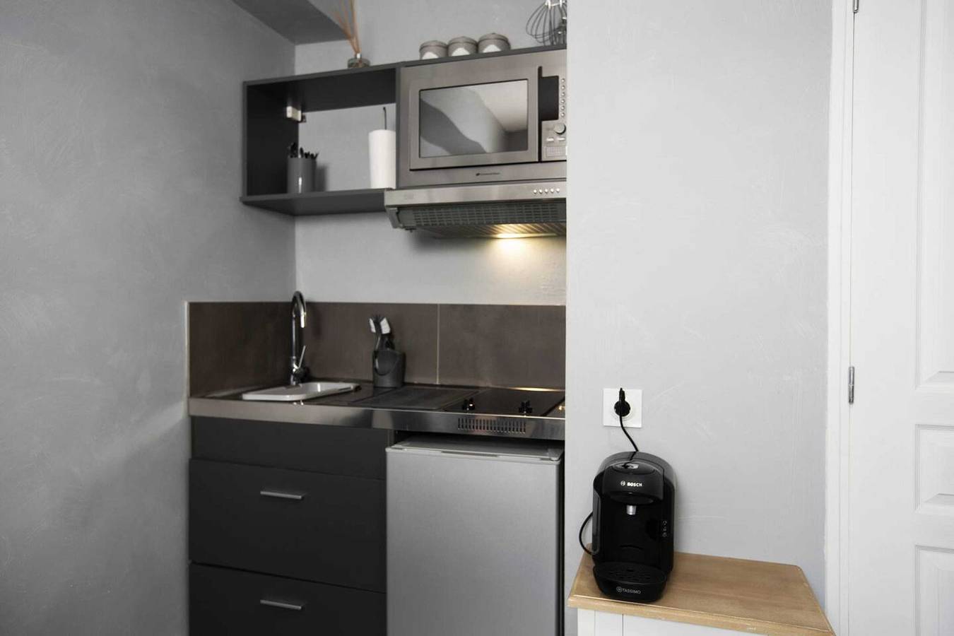 Studio entier, Studio cosy à Clermont-Ferrand 25 m² proche transport in Clermont-Ferrand, Parc naturel régional des Volcans d'Auvergne